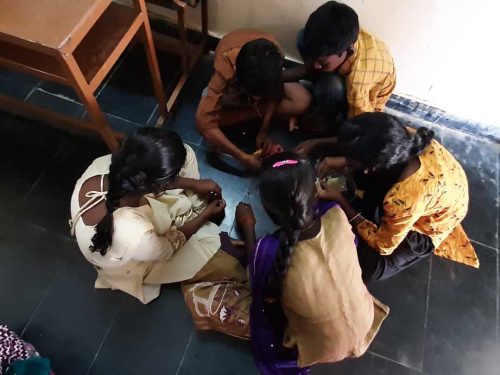 iObrain_innovative_Labz_-_Sri_VV_Sridhar_Guruji_ZPHS,_Ahobalum,_Andra_Pradesh__(14)[1]