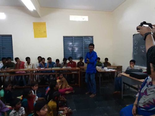 iObrain_innovative_Labz_-_Sri_VV_Sridhar_Guruji_ZPHS,_Ahobalum,_Andra_Pradesh__(17)[1]