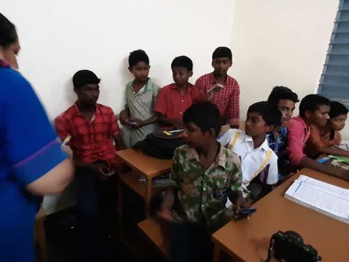 iObrain_innovative_Labz_-_Sri_VV_Sridhar_Guruji_ZPHS,_Ahobalum,_Andra_Pradesh__(20)[1]