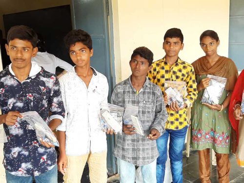iObrain_innovative_Labz_-_Sri_VV_Sridhar_Guruji_ZPHS,_Ahobalum,_Andra_Pradesh__(21)[1]